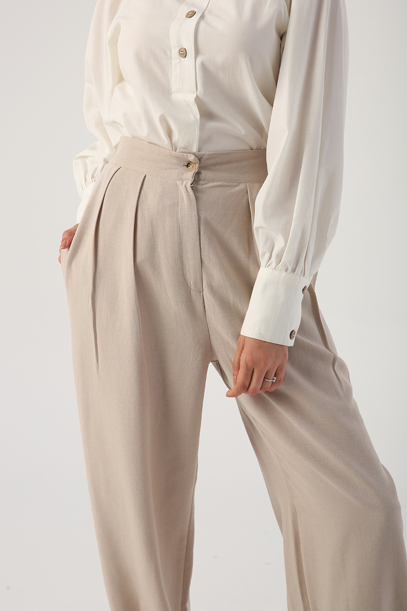 A wholesale clothing model wears 48029 - Trousers - Beige, Turkish wholesale Pants of Allday
