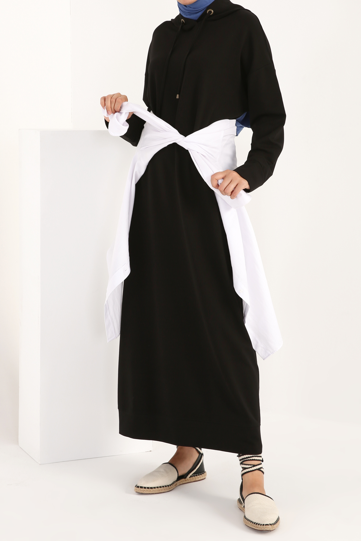 A wholesale clothing model wears Knitted Dress - Black, Turkish wholesale Dress of Allday