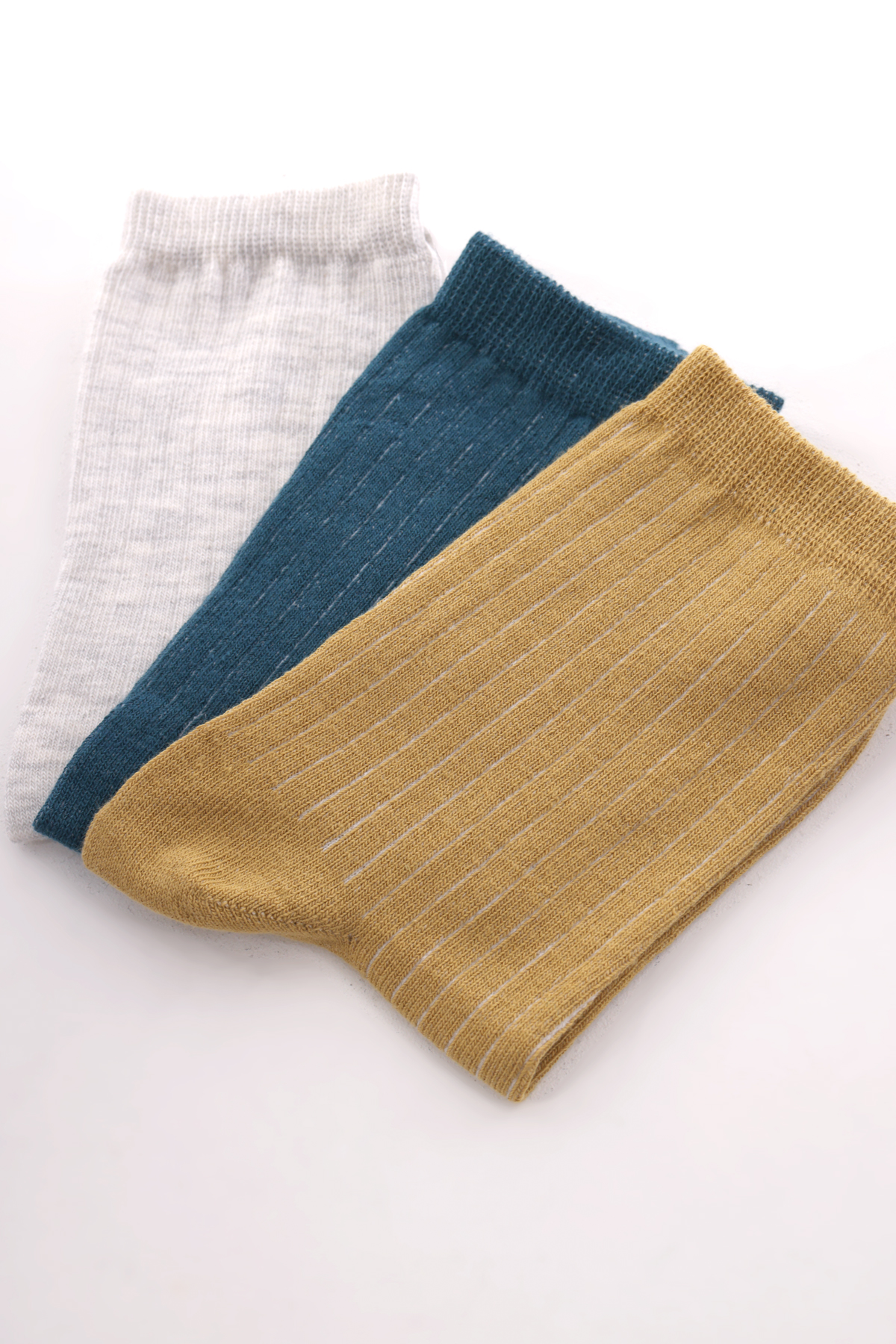 A wholesale clothing model wears Set Of 3 Socks - Petrol & Mustard & Gray, Turkish wholesale Socks of Allday