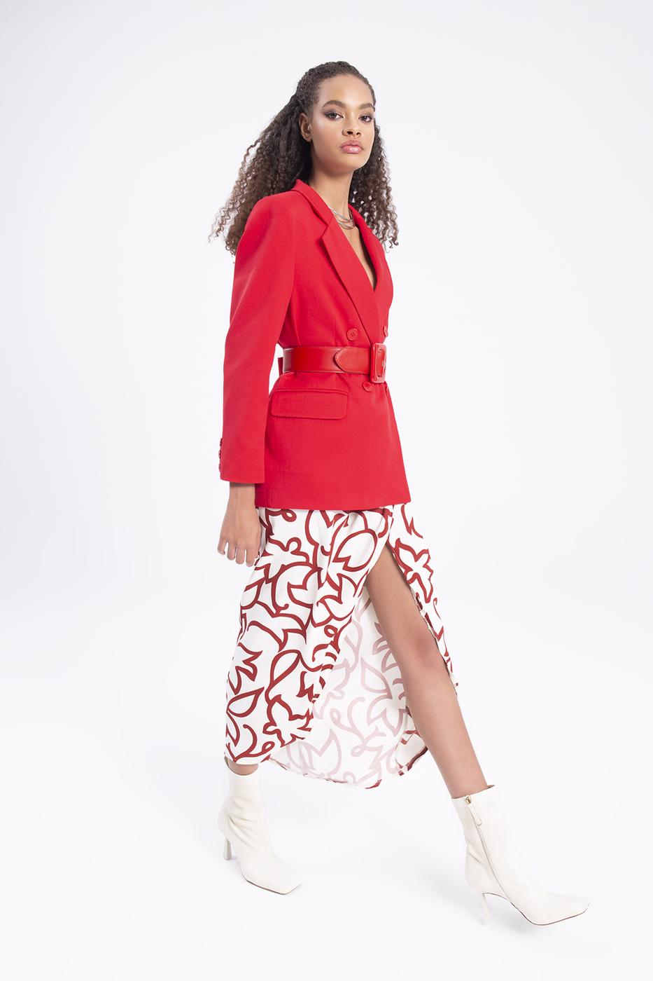 A wholesale clothing model wears Midi Skirt With Deep Slit, Turkish wholesale Shorts of BSL