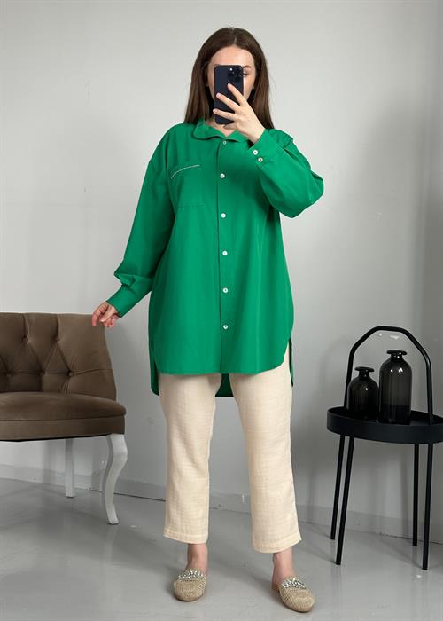 A model wears BER10139 - Stone Shirt - Green, wholesale Shirt of Berika Yıldırım to display at Lonca