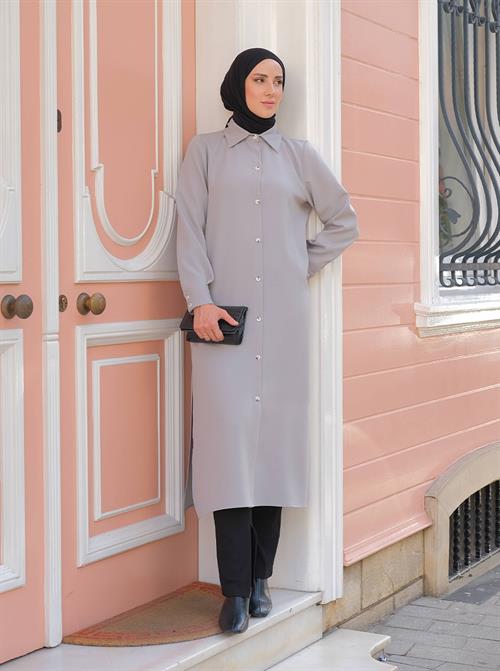 A wholesale clothing model wears ber10171-classic-shirt-gray, Turkish wholesale Shirt of Berika Yıldırım