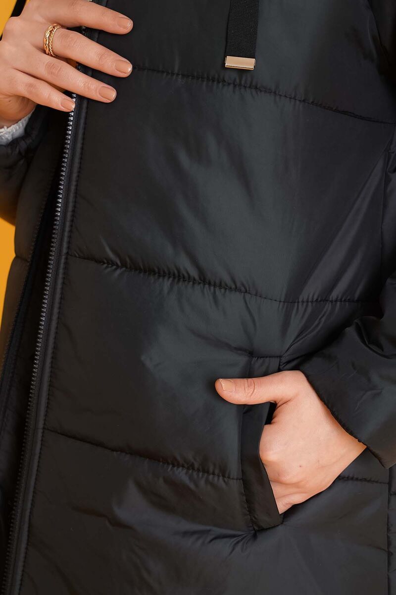 A model wears 43595 - Inflatable Jacket - Black, wholesale Overcoat of Bigdart to display at Lonca