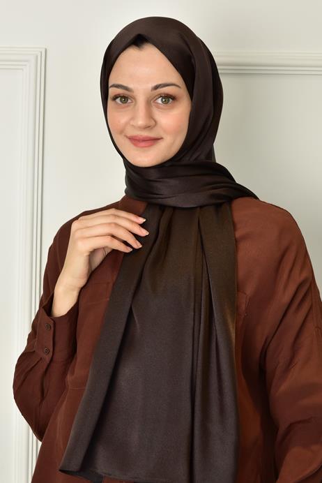 A wholesale clothing model wears Shawl - Bitter Brown, Turkish wholesale Shawl of Burden Ipek