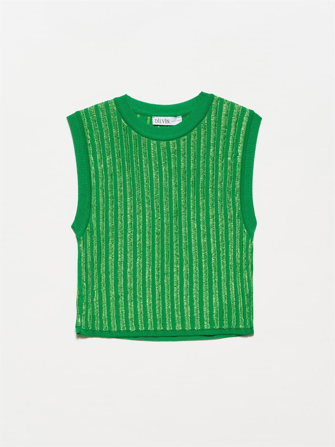 A wholesale clothing model wears Sweater - Green, Turkish wholesale Sweater of Dilvin