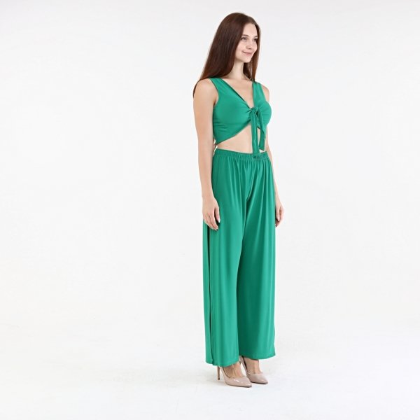 A wholesale clothing model wears Hena Beach Pant - Green, Turkish wholesale Suit of Evable