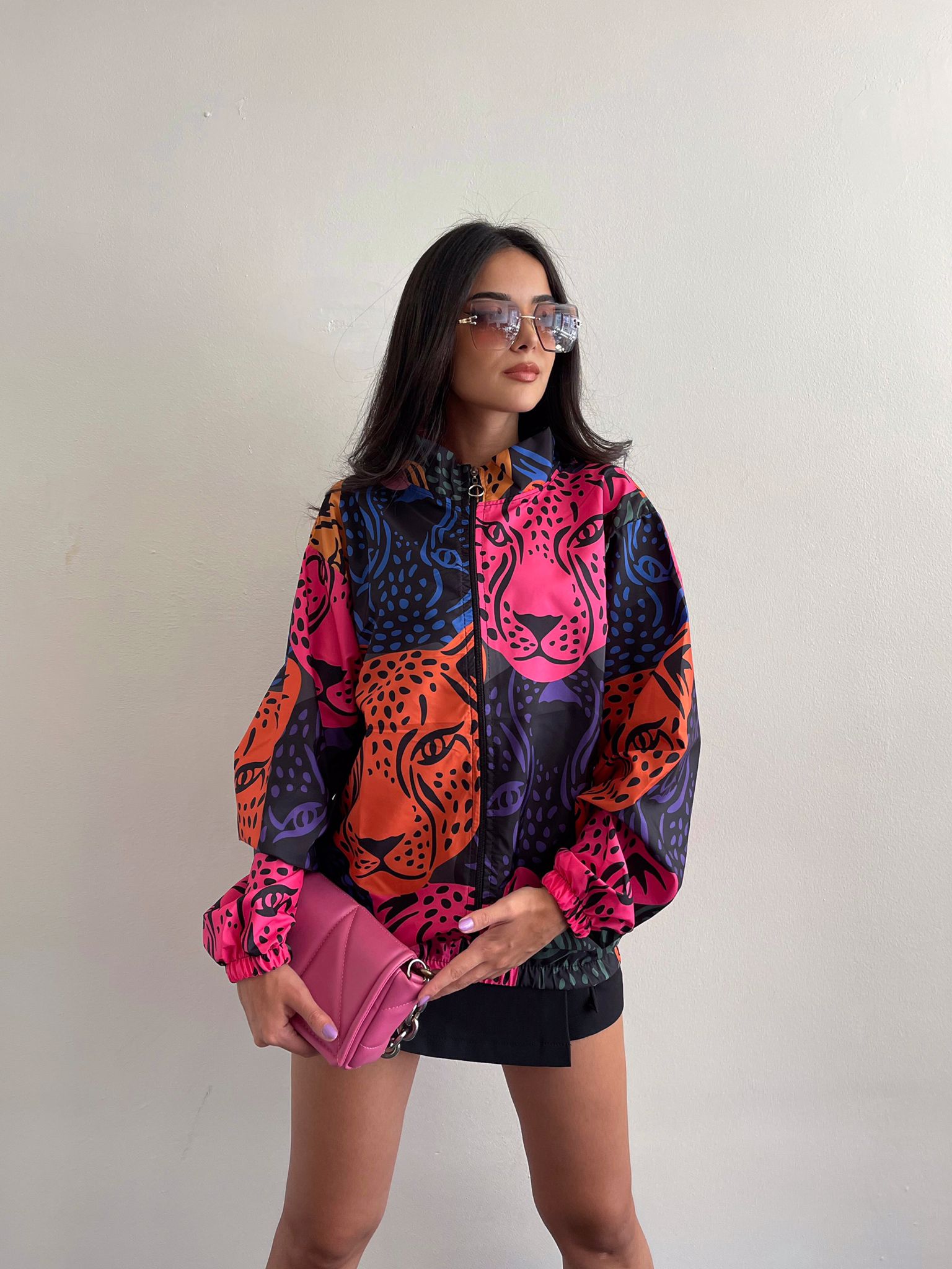A wholesale clothing model wears Digital Printed Raincoat, Turkish wholesale Raincoat of Ezgi Nisantasi