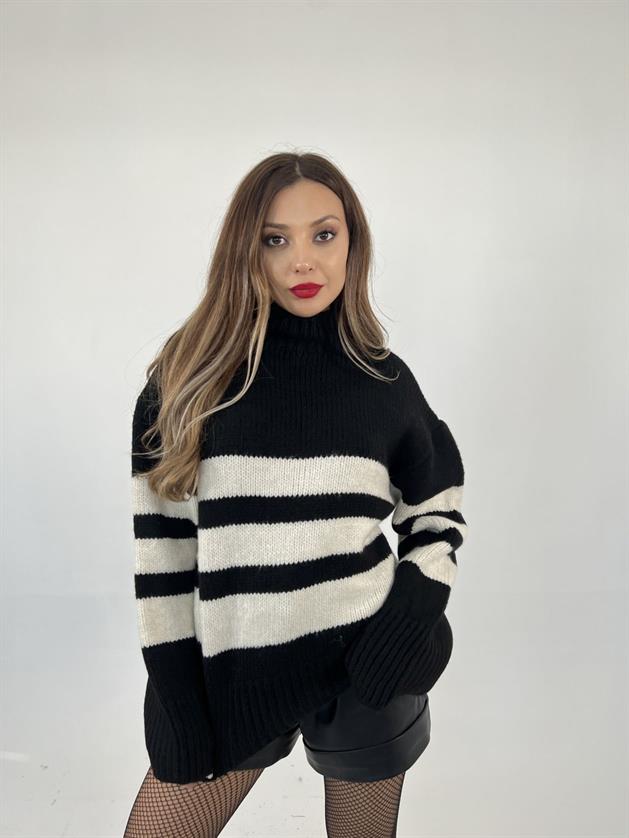 A wholesale clothing model wears Striped Charcoal Sweater - Black & Cream, Turkish wholesale Sweater of Fame