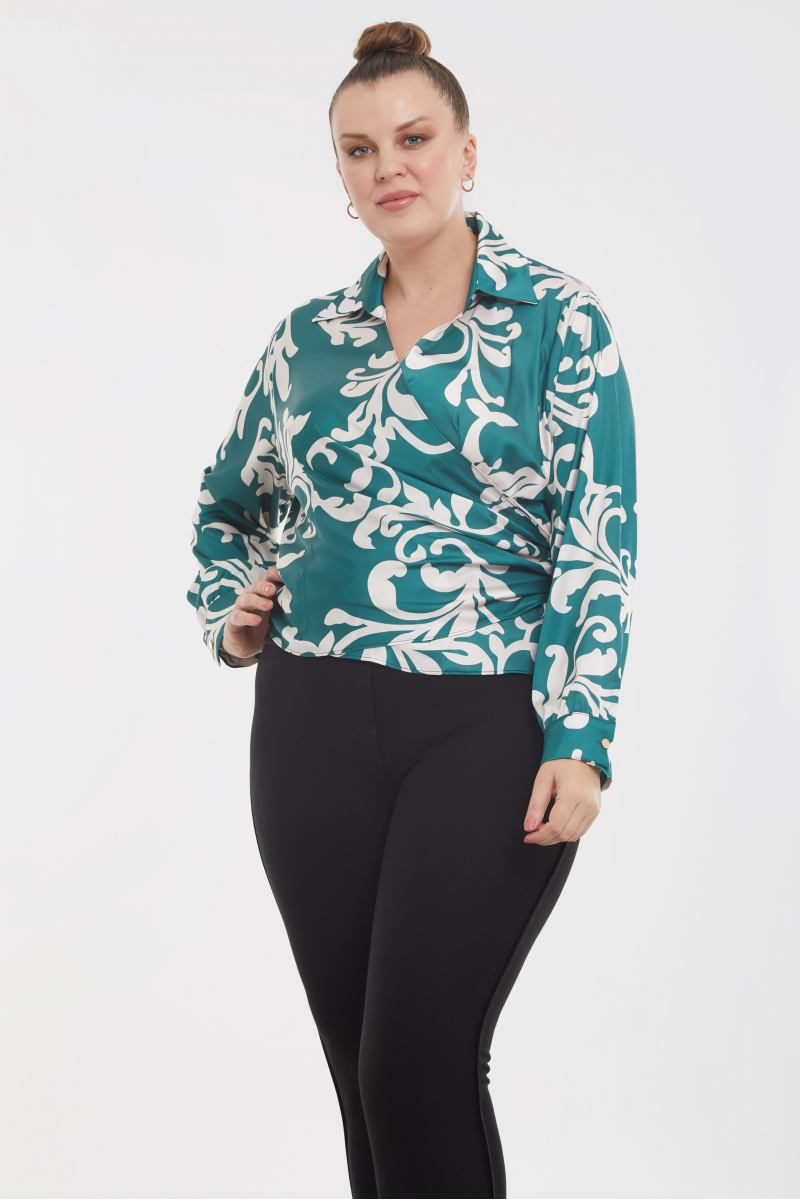 A model wears FRV11489 - Long Sleeve Mini Blouse - Green, wholesale Blouse of Fervente to display at Lonca