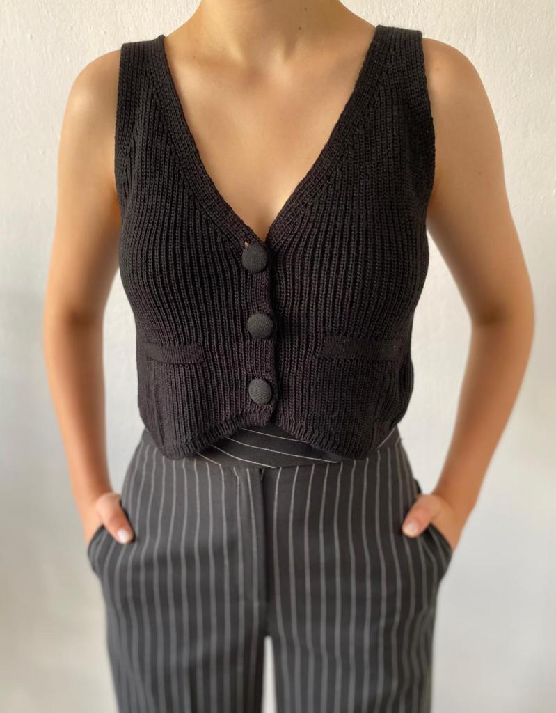 A wholesale clothing model wears Black Knitwear Vest, Turkish wholesale Vest of First Angels