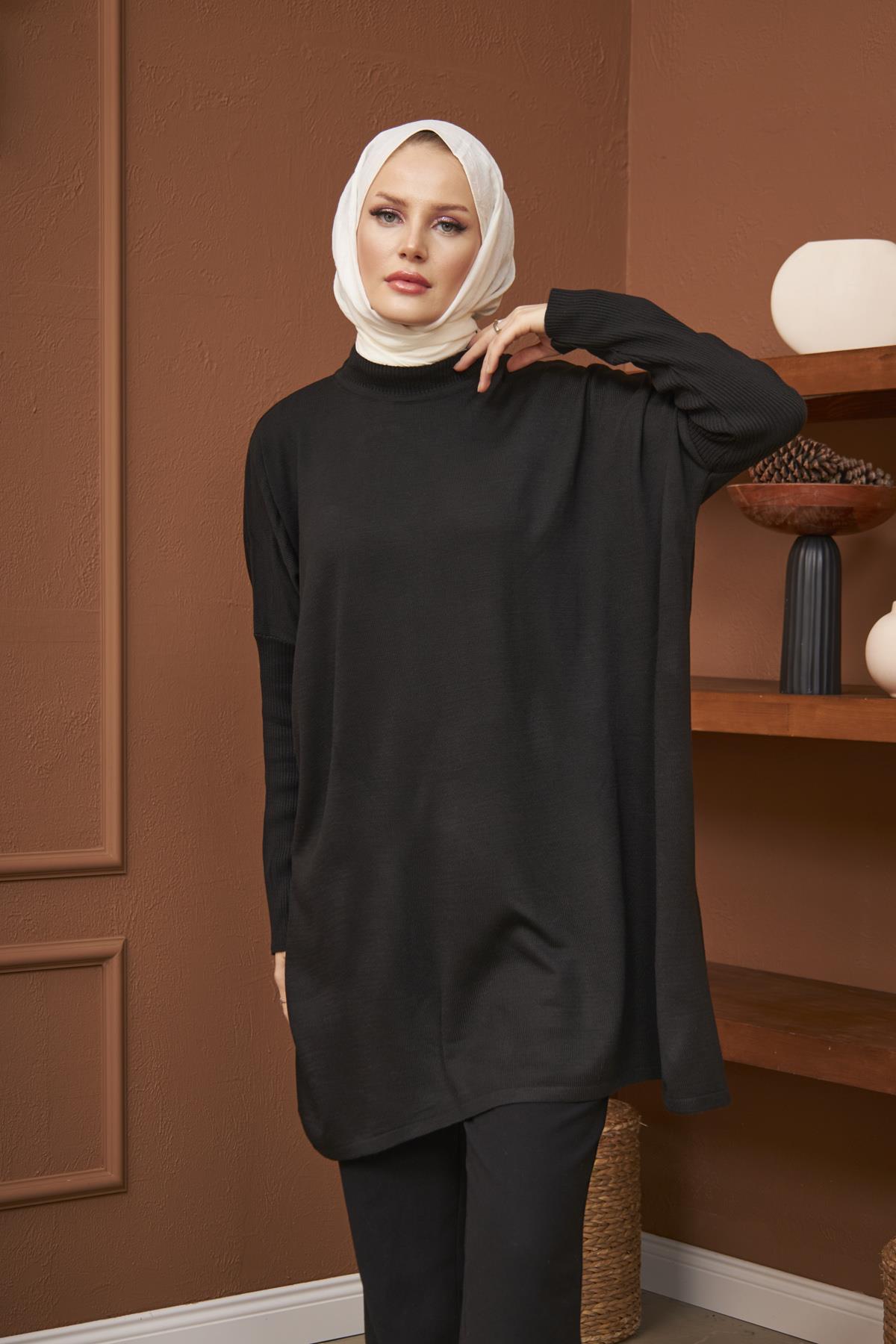A wholesale clothing model wears Çisem Tunic - Black, Turkish wholesale Tunic of Hulya Keser