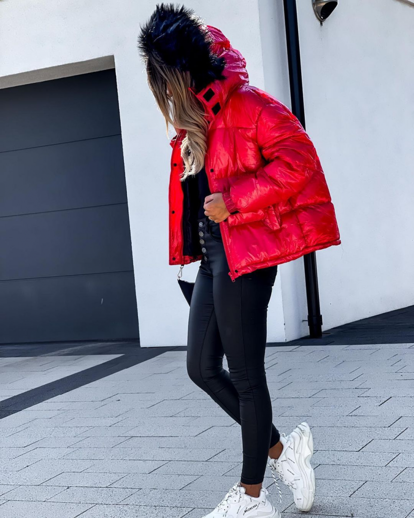 A model wears 41756 - Coat - Red, wholesale Coat of Janes to display at Lonca