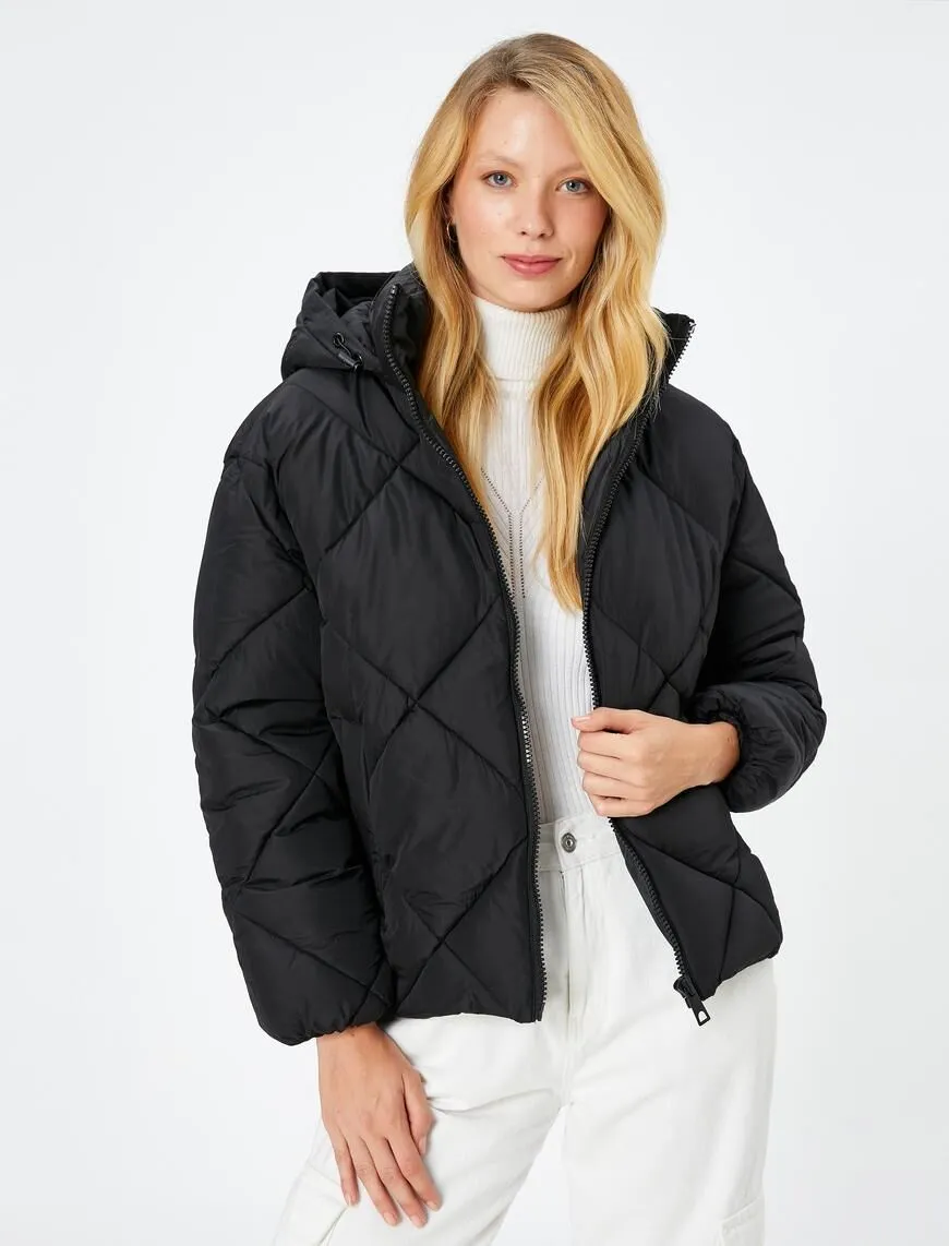 A wholesale clothing model wears Hooded Zippered Puffer Coat With Pocket Detail - Black, Turkish wholesale Coat of Koton