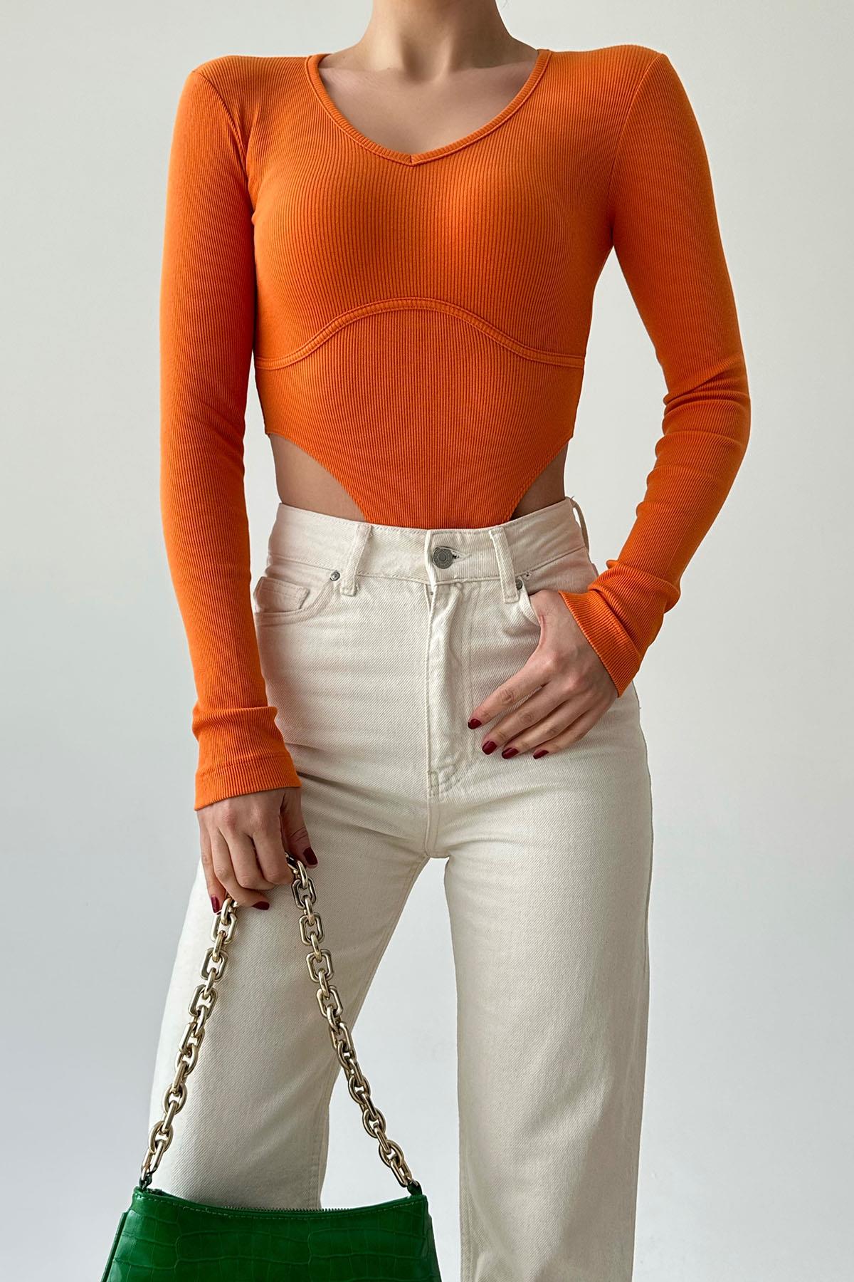 A wholesale clothing model wears Ribbed V-Neck Zipper - Orange, Turkish wholesale Bodysuit of Qustyle