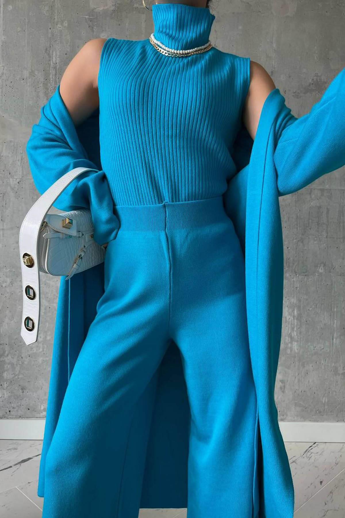 A wholesale clothing model wears Cardigan Knitwear Triple Suit - Turquoise, Turkish wholesale Suit of Qustyle
