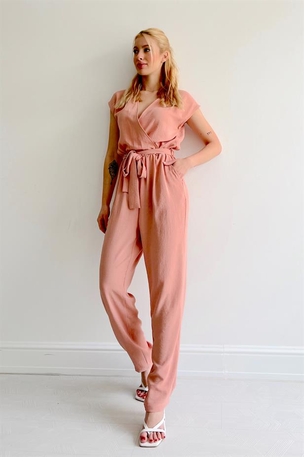 A wholesale clothing model wears Double Breasted Jumpsuit - Dried Rose, Turkish wholesale Jumpsuit of Reyon