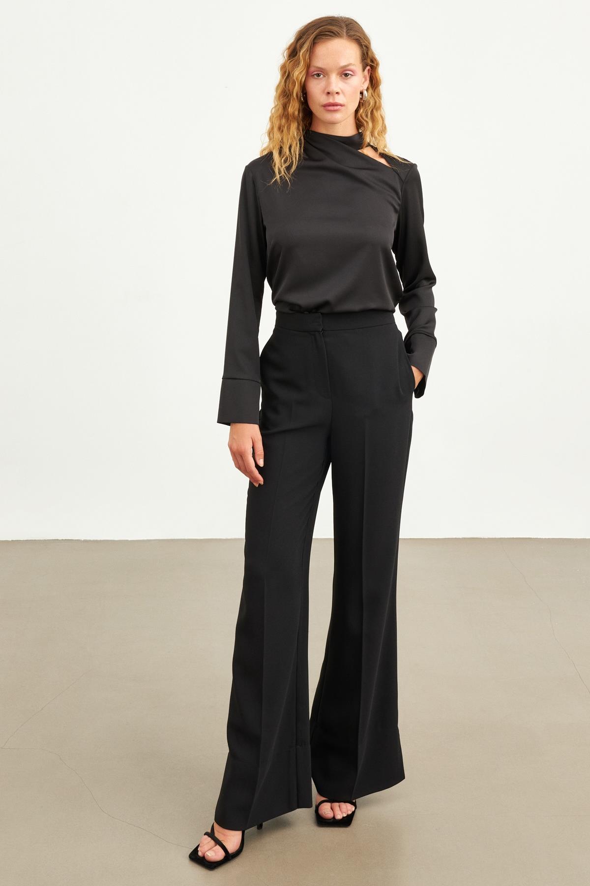 A wholesale clothing model wears Trousers - Black, Turkish wholesale Pants of Setre