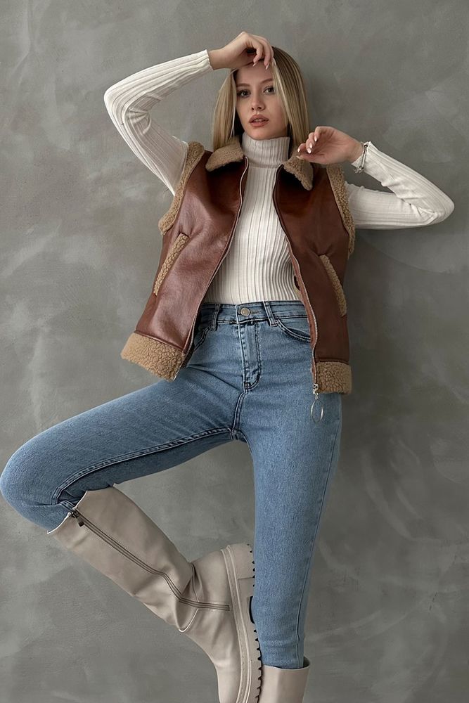 A wholesale clothing model wears Tan Leather Feather Vest, Turkish wholesale Jacket of Topshow