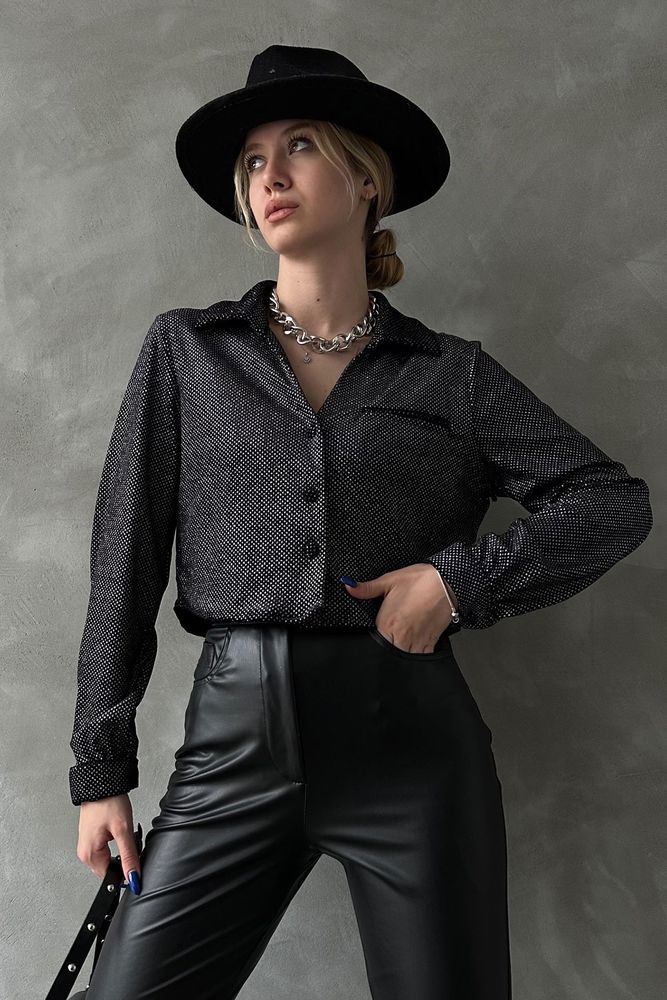 A wholesale clothing model wears Black Glitter F 1583 Glitter Blouse, Turkish wholesale Blouse of Topshow