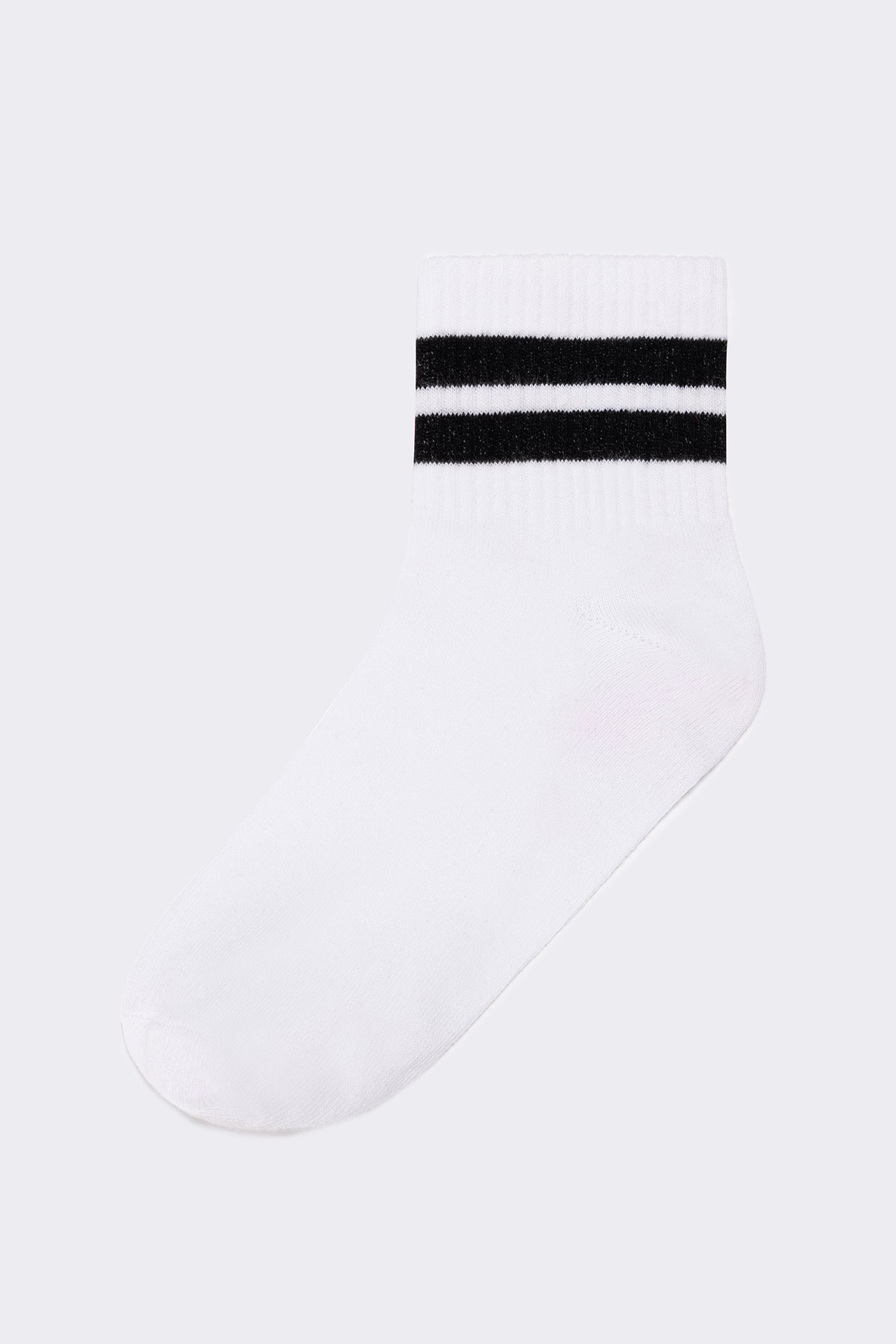 A wholesale clothing model wears Striped Socks - White & Black, Turkish wholesale Socks of Touche Prive