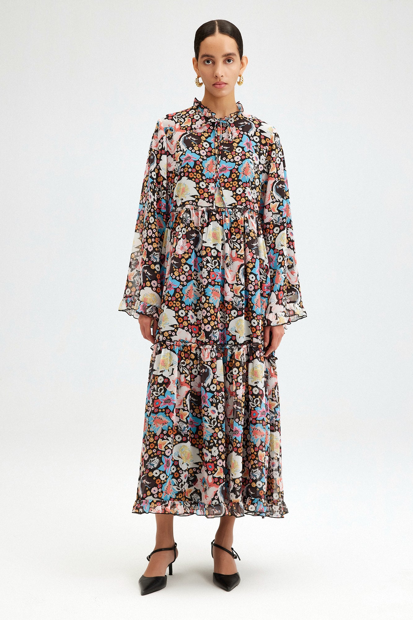 A wholesale clothing model wears Patterned Ruffle Chiffon Dress - Multicolored, Turkish wholesale Dress of Touche Prive