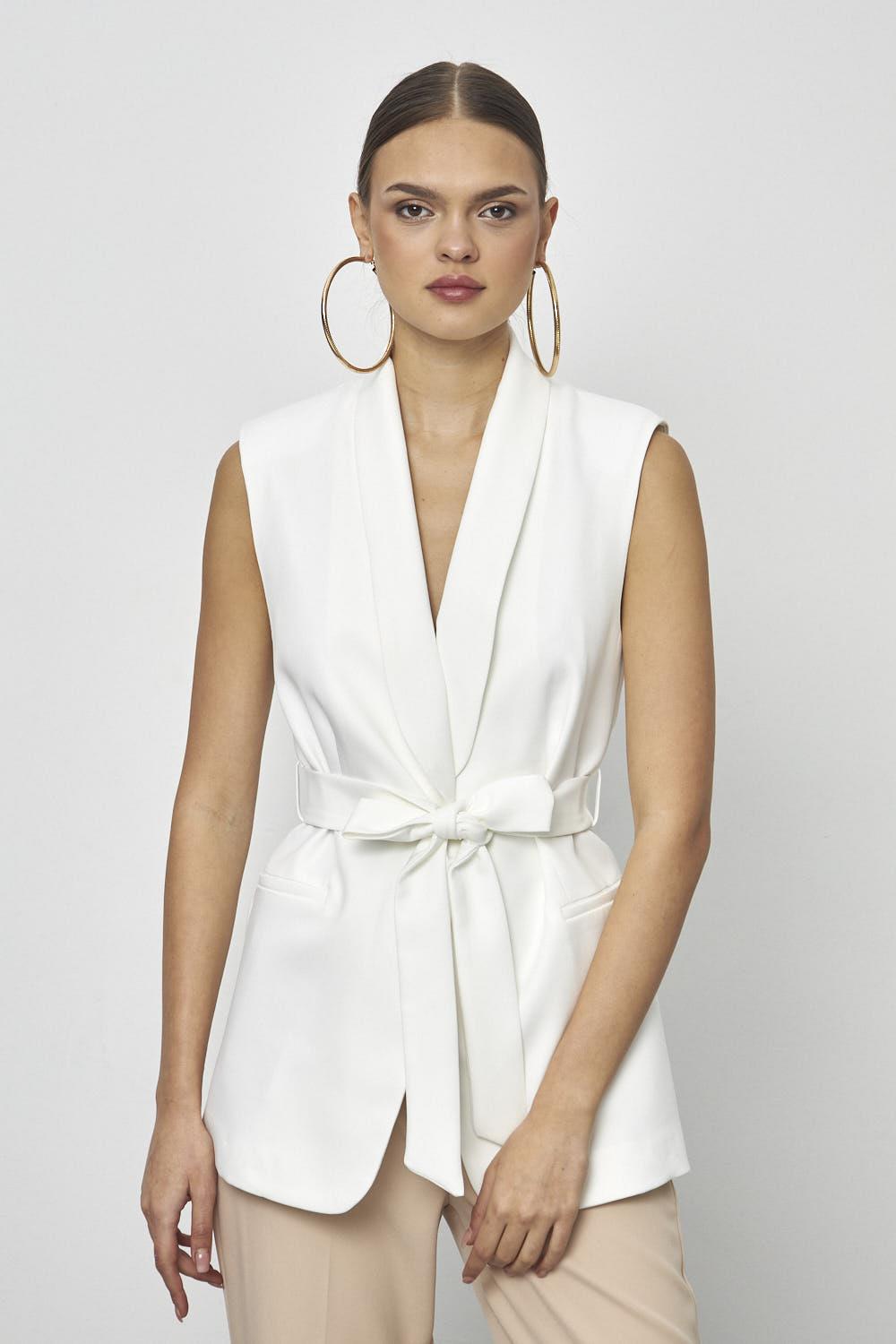 A wholesale clothing model wears Belted Tuxedo Collar Women's Vest - White, Turkish wholesale Vest of Tuba Butik