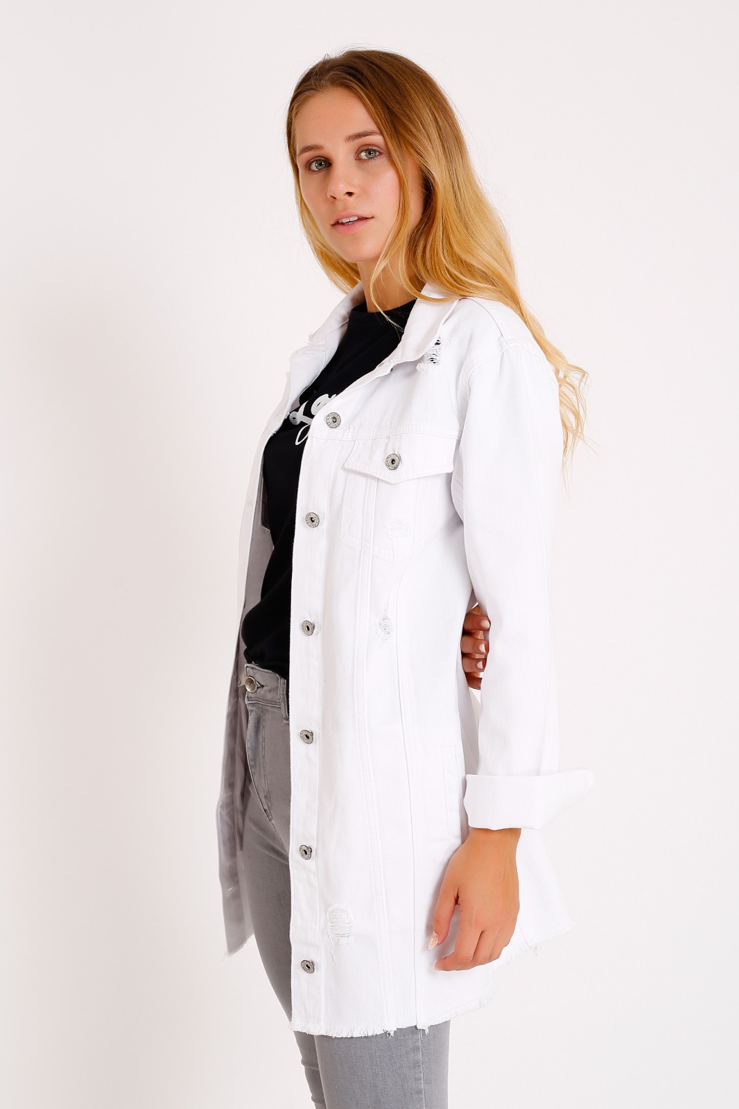 A wholesale clothing model wears Denim Jacket - White, Turkish wholesale Denim Jacket of XLove