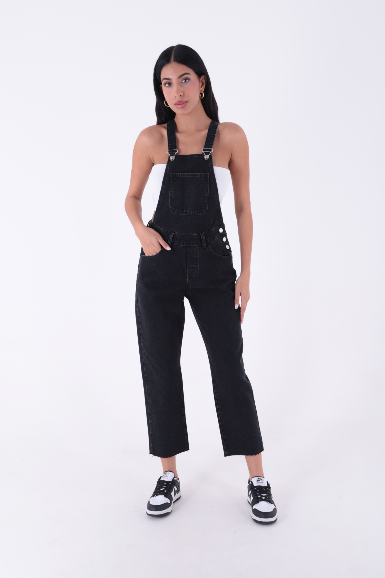 A wholesale clothing model wears Denim Overalls - Anthracite, Turkish wholesale Jumpsuit of XLove